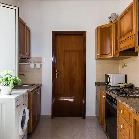 Apartment La Casa Dell'isola By Wonderful Italy